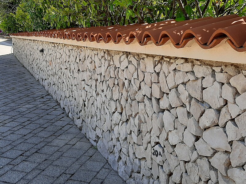 Natursteine für Mauerwerke