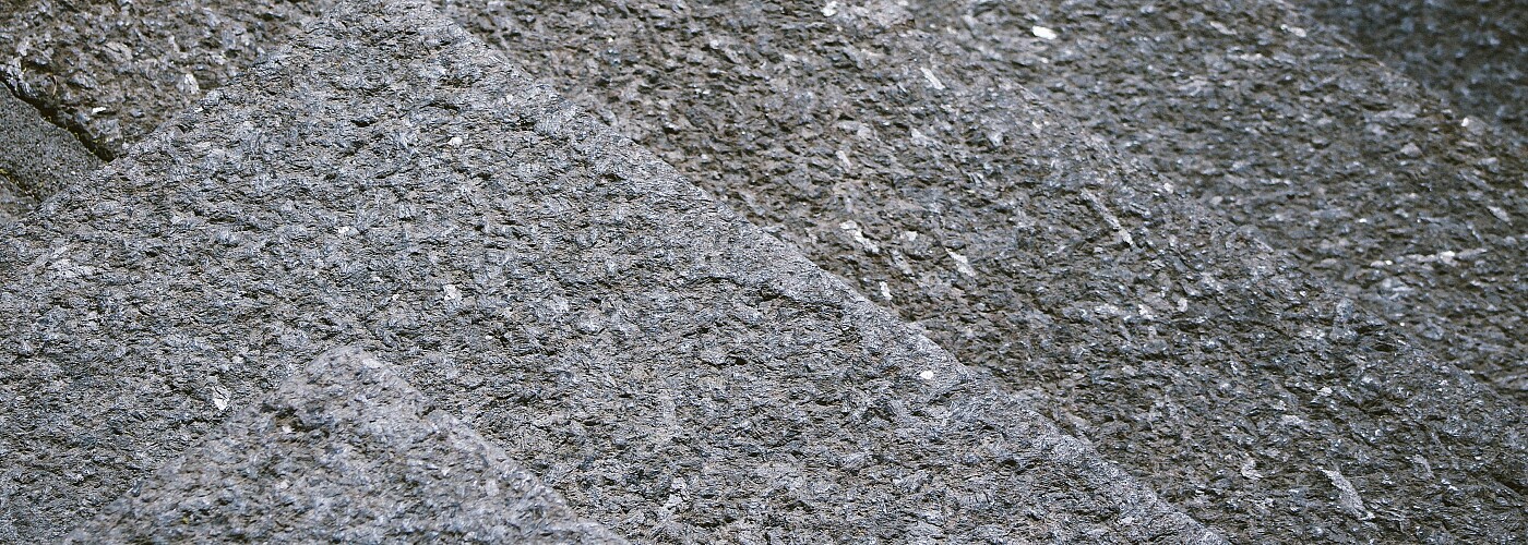 Natürliche Steine; welches Gestein als Material wählen?, Steinplatten verlegen